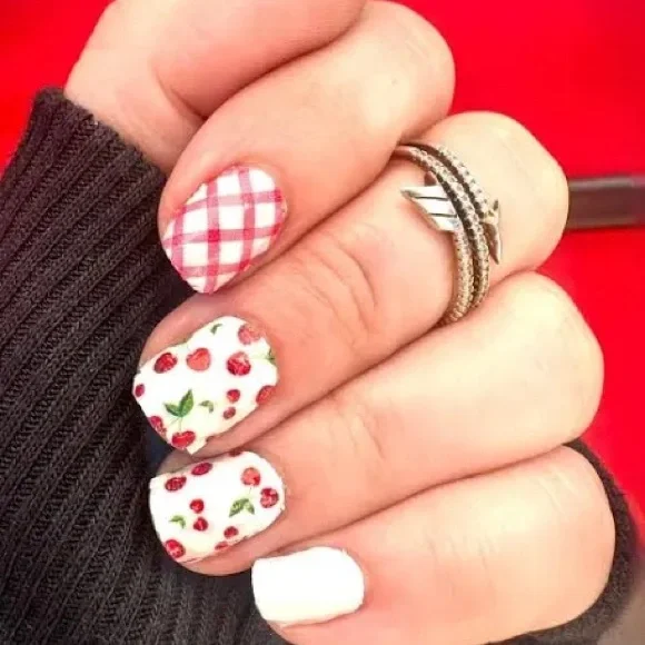 Cherry Picked - Color Street - Picture 6 of 9